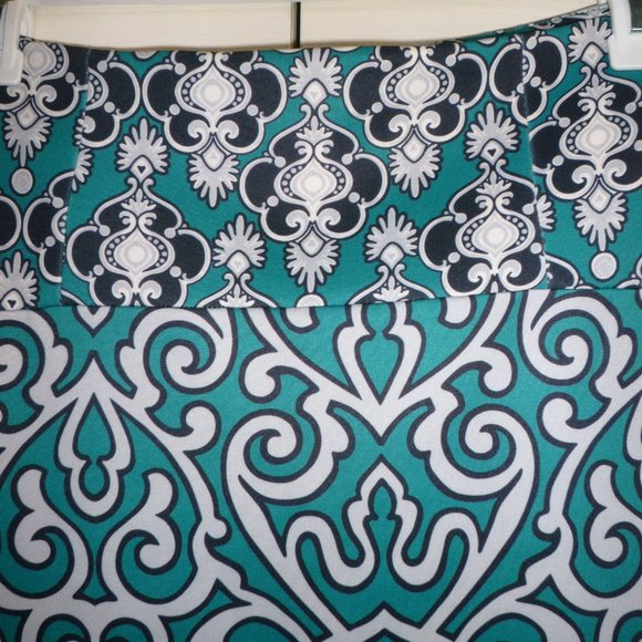 NY&C: New York and Company Midi Skirt - Picture 5 of 9